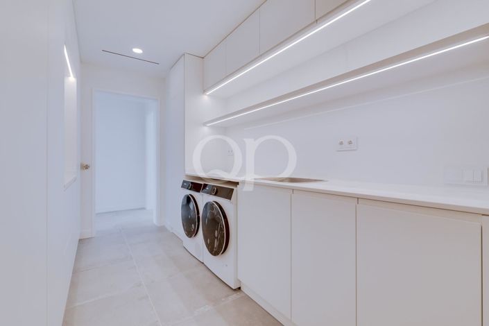 Image No.71-4 Bed House for sale