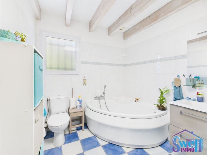 Image No.24-4 Bed House for sale