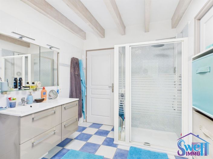 Image No.25-4 Bed House for sale