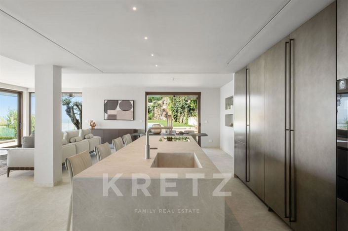 Image No.13-5 Bed House for sale