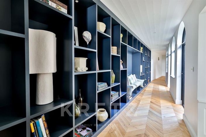 Image No.6-5 Bed House for sale