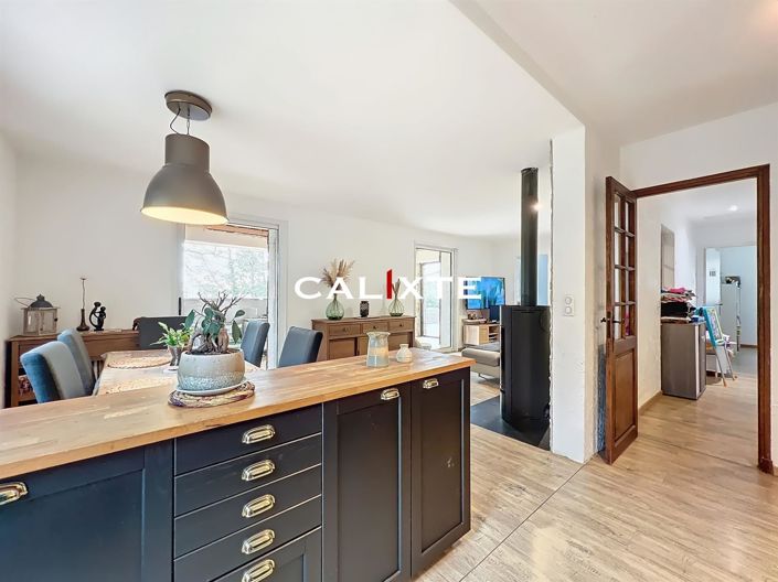 Image No.7-2 Bed House for sale