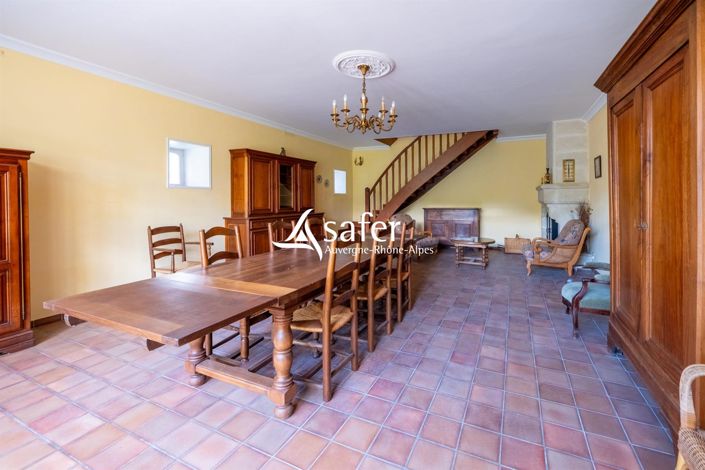 Image No.9-5 Bed House for sale