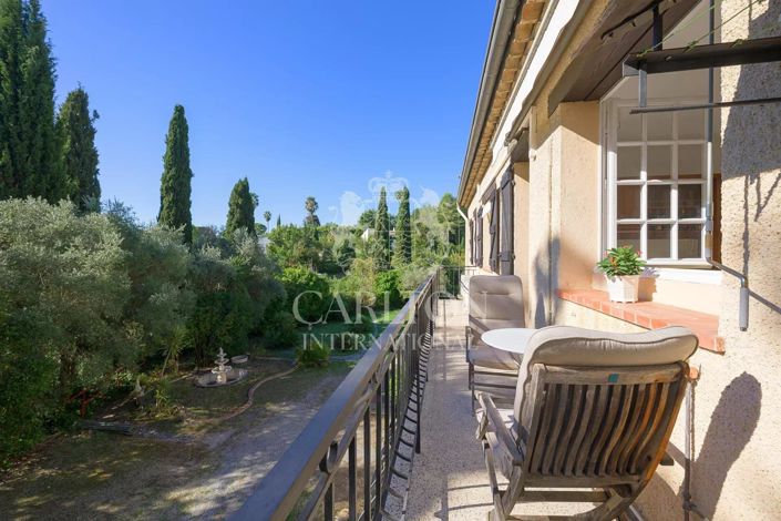 Image No.13-6 Bed House for sale