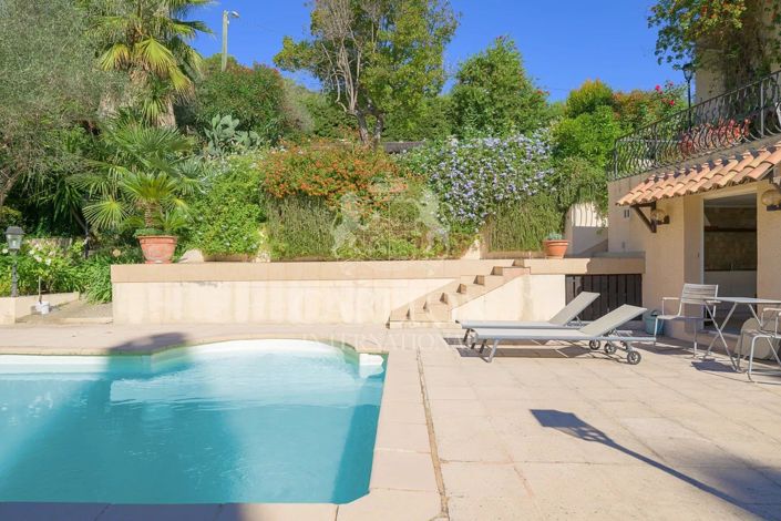 Image No.16-6 Bed House for sale