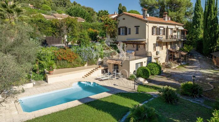 Image No.2-6 Bed House for sale