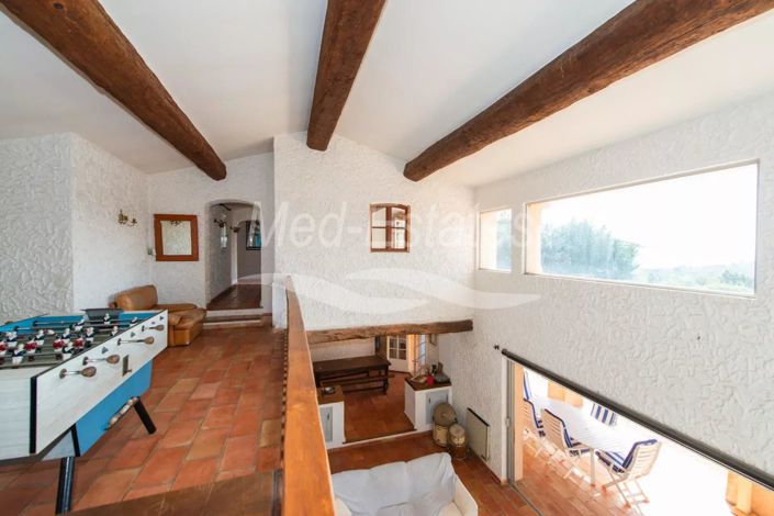 Image No.16-5 Bed House for sale