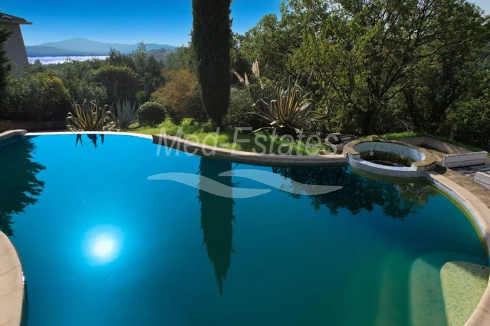 Image No.5-5 Bed House for sale