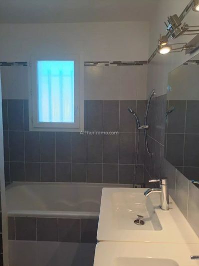 Image No.12-3 Bed House for sale