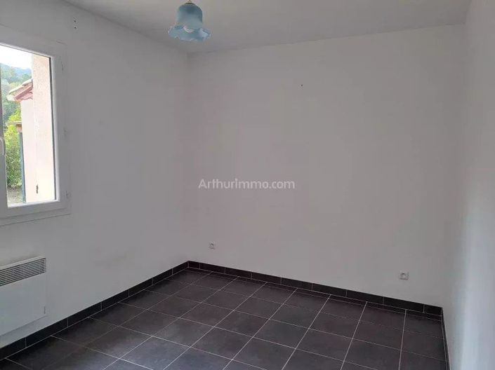 Image No.9-3 Bed House for sale