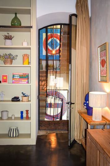 Image No.8-9 Bed House for sale