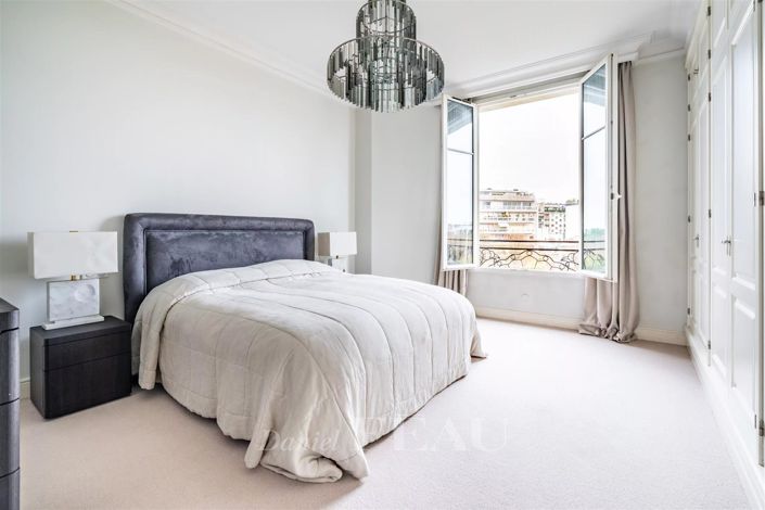 Image No.12-4 Bed Apartment for sale