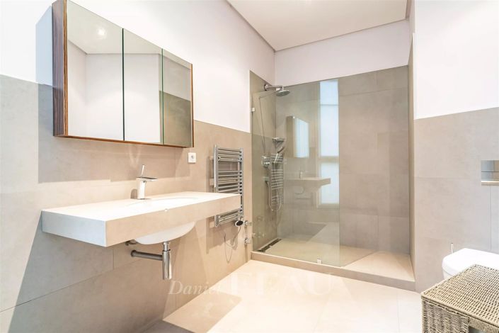 Image No.15-4 Bed Apartment for sale