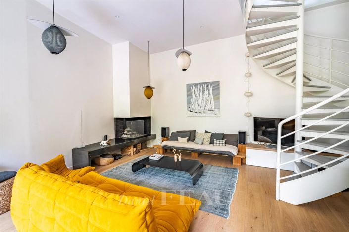 Image No.11-4 Bed House for sale