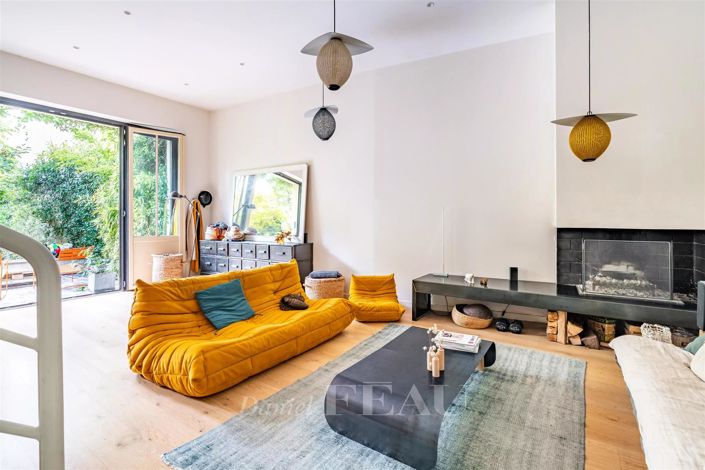 Image No.12-4 Bed House for sale