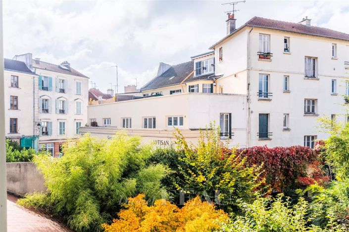 Image No.18-4 Bed House for sale