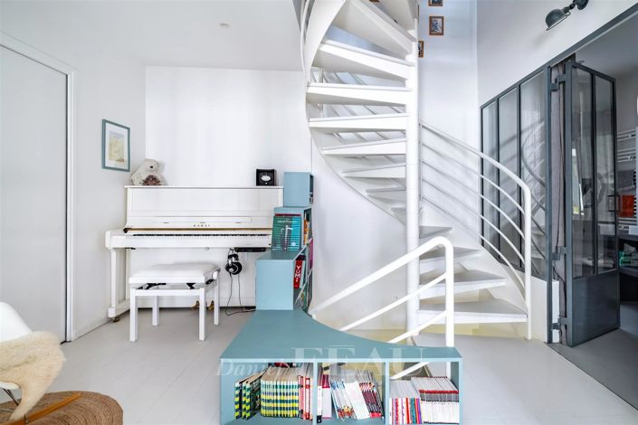 Image No.19-4 Bed House for sale