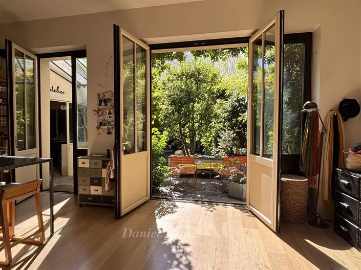 Image No.7-4 Bed House for sale