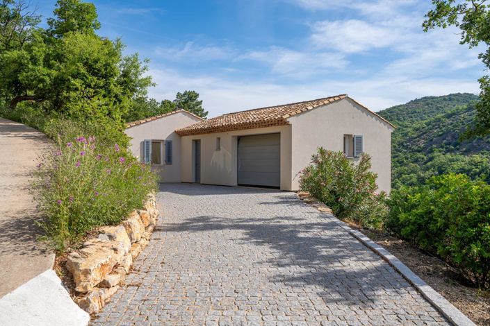 Image No.4-5 Bed House for sale