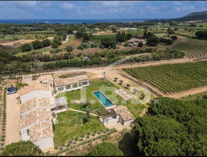 Image No.12-5 Bed House for sale