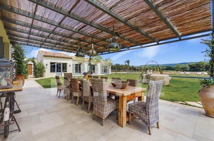 Image No.3-5 Bed House for sale