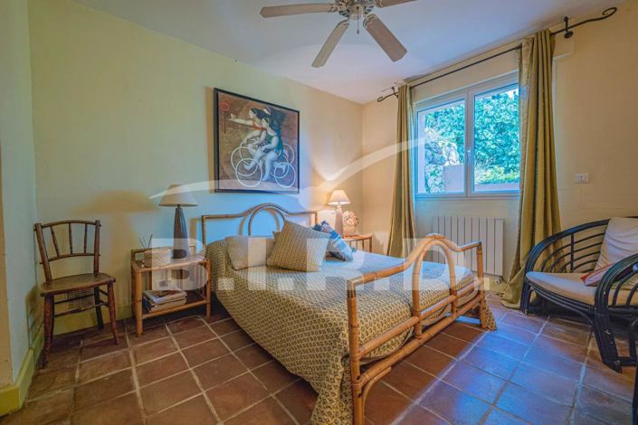 Image No.13-7 Bed House for sale