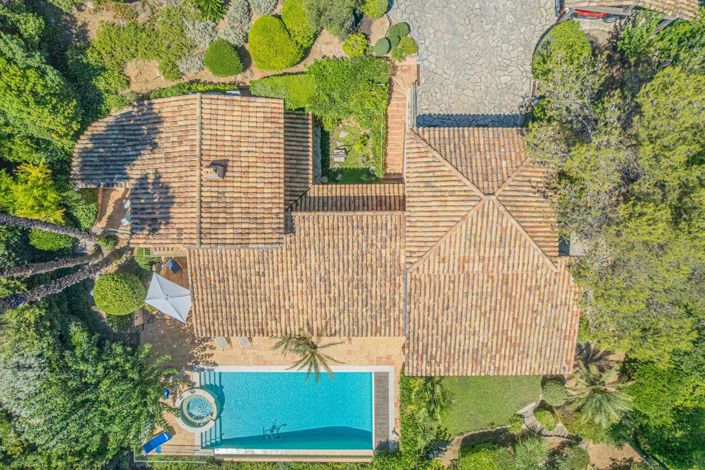 Image No.4-7 Bed House for sale