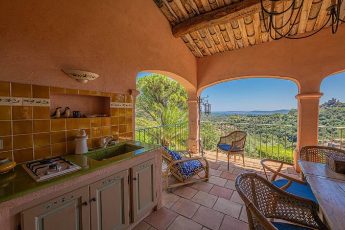 Image No.5-7 Bed House for sale