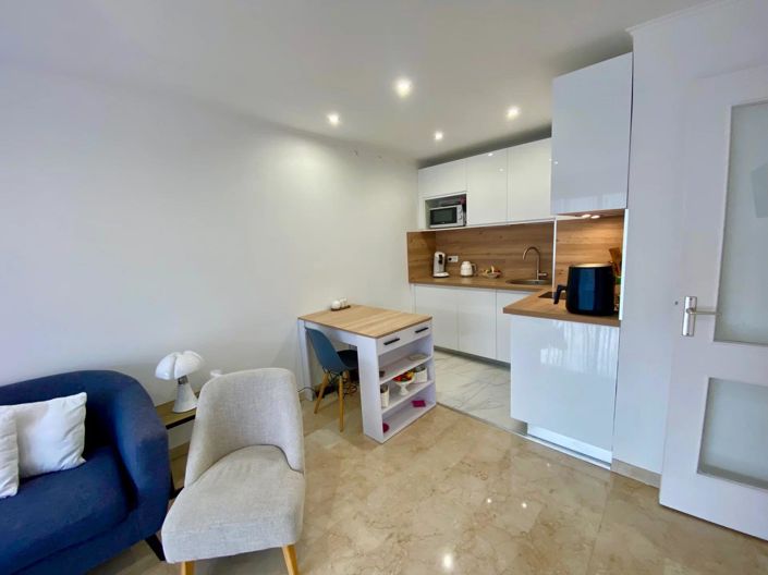 Image No.2-Appartement de 1 chambre à vendre à Le Cannet