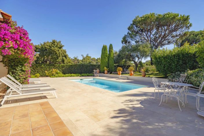 Image No.2-4 Bed House for sale