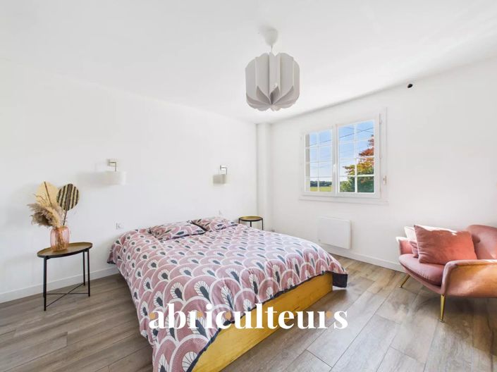 Image No.9-4 Bed House for sale