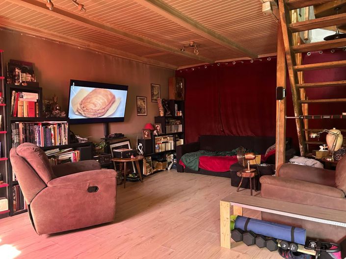 Image No.5-5 Bed House for sale