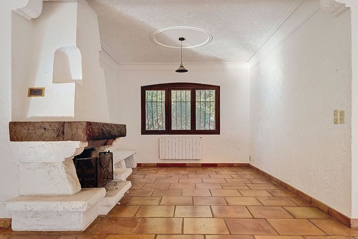 Image No.11-4 Bed House for sale