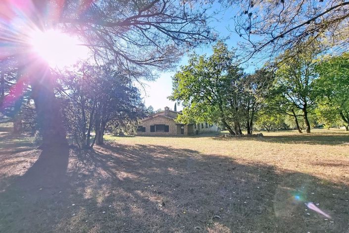 Image No.19-4 Bed House for sale