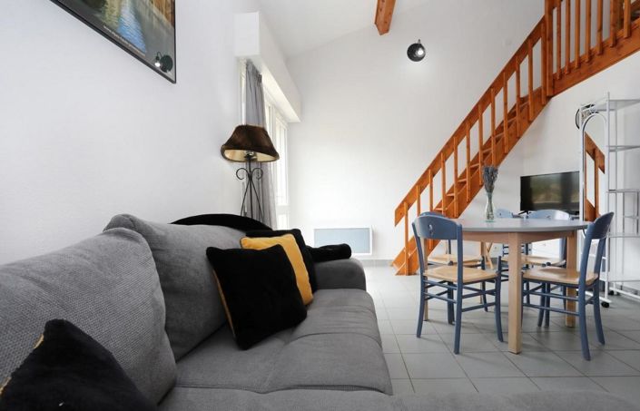 Image No.7-5 Bed House for sale