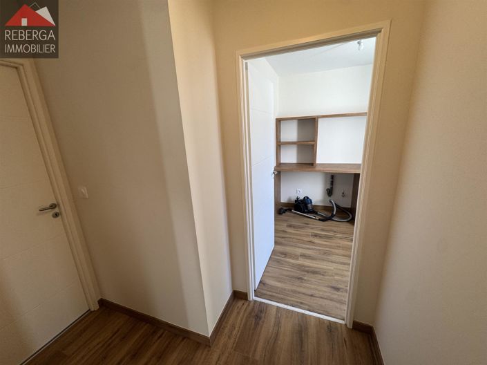 Image No.12-4 Bed House for sale