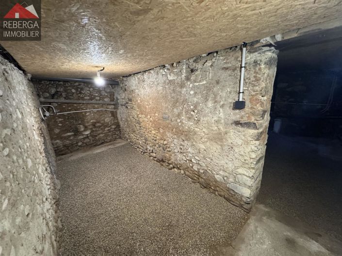 Image No.24-4 Bed House for sale