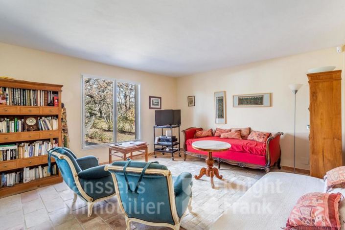 Image No.5-4 Bed House for sale