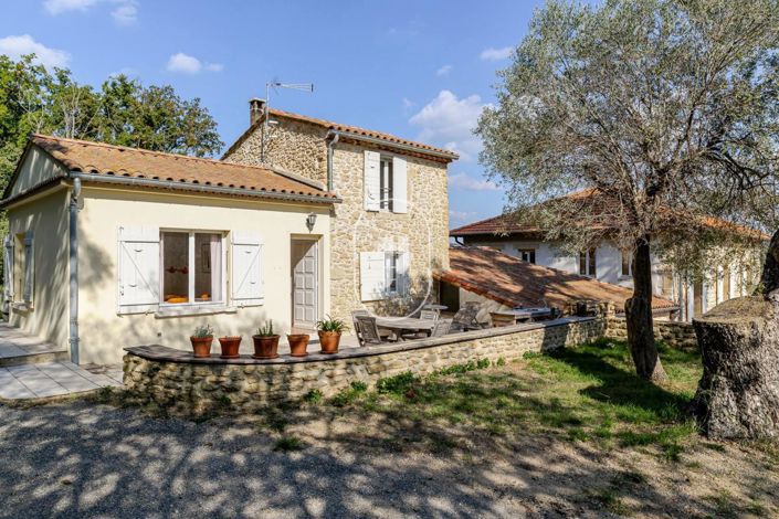 Image No.12-13 Bed House for sale