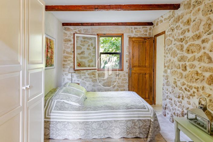 Image No.13-13 Bed House for sale