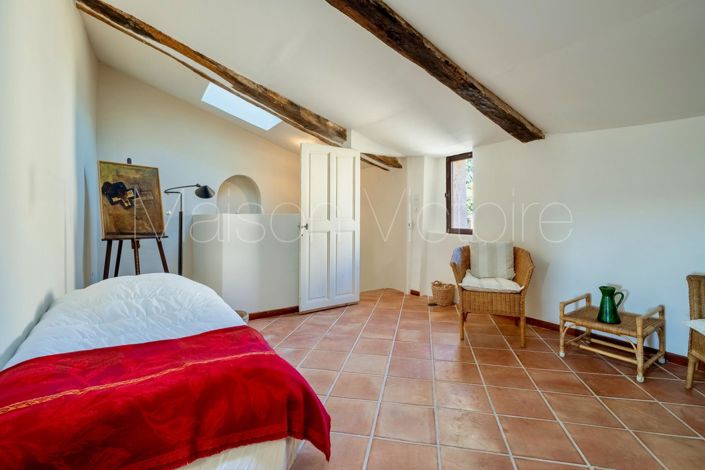 Image No.24-5 Bed House for sale