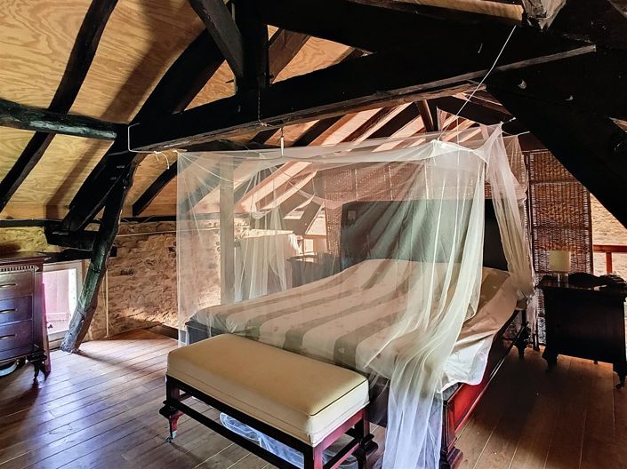 Image No.10-5 Bed House for sale