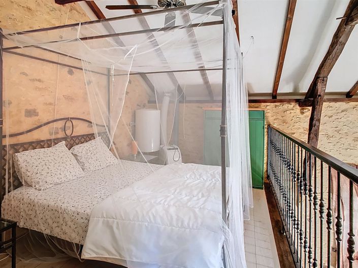 Image No.17-5 Bed House for sale