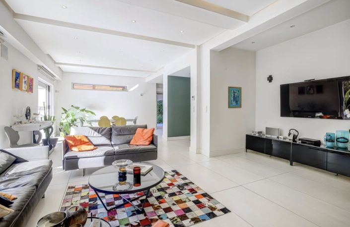 Image No.2-House for sale