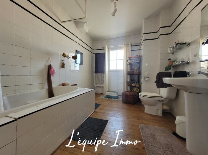 Image No.13-3 Bed House for sale