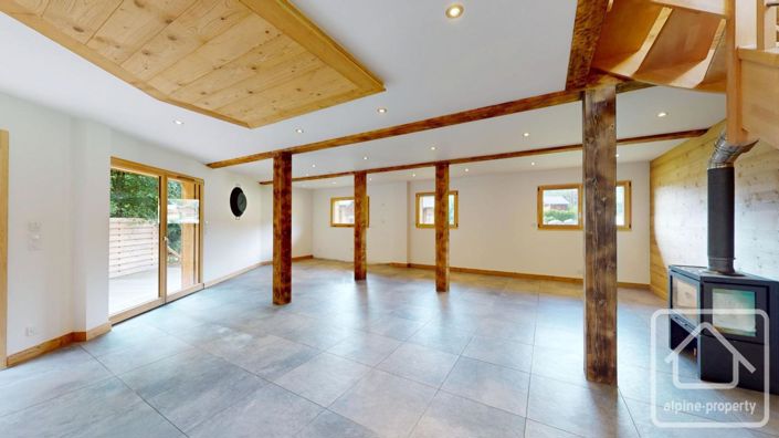 Image No.11-4 Bed Property for sale