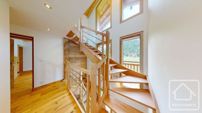 Image No.24-4 Bed Property for sale