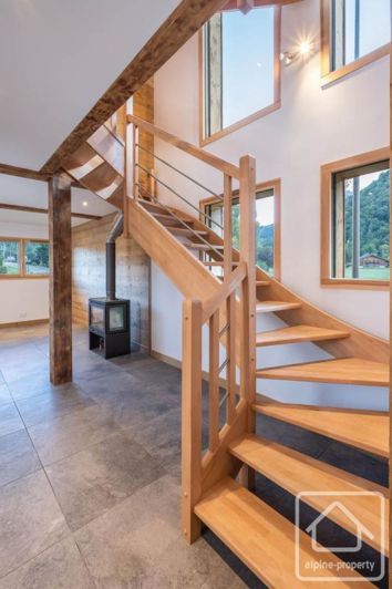 Image No.7-4 Bed Property for sale