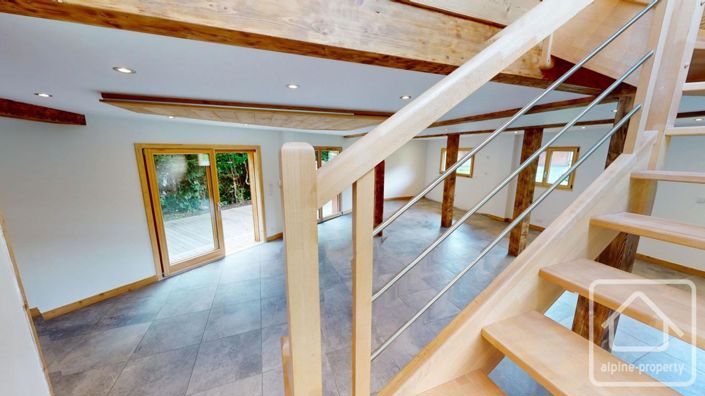 Image No.8-4 Bed Property for sale