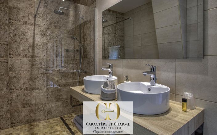 Image No.12-7 Bed House for sale